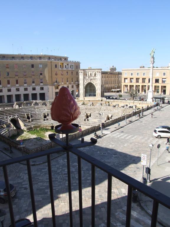 La Casa Di Alessio Bed & Breakfast Lecce Ruang foto